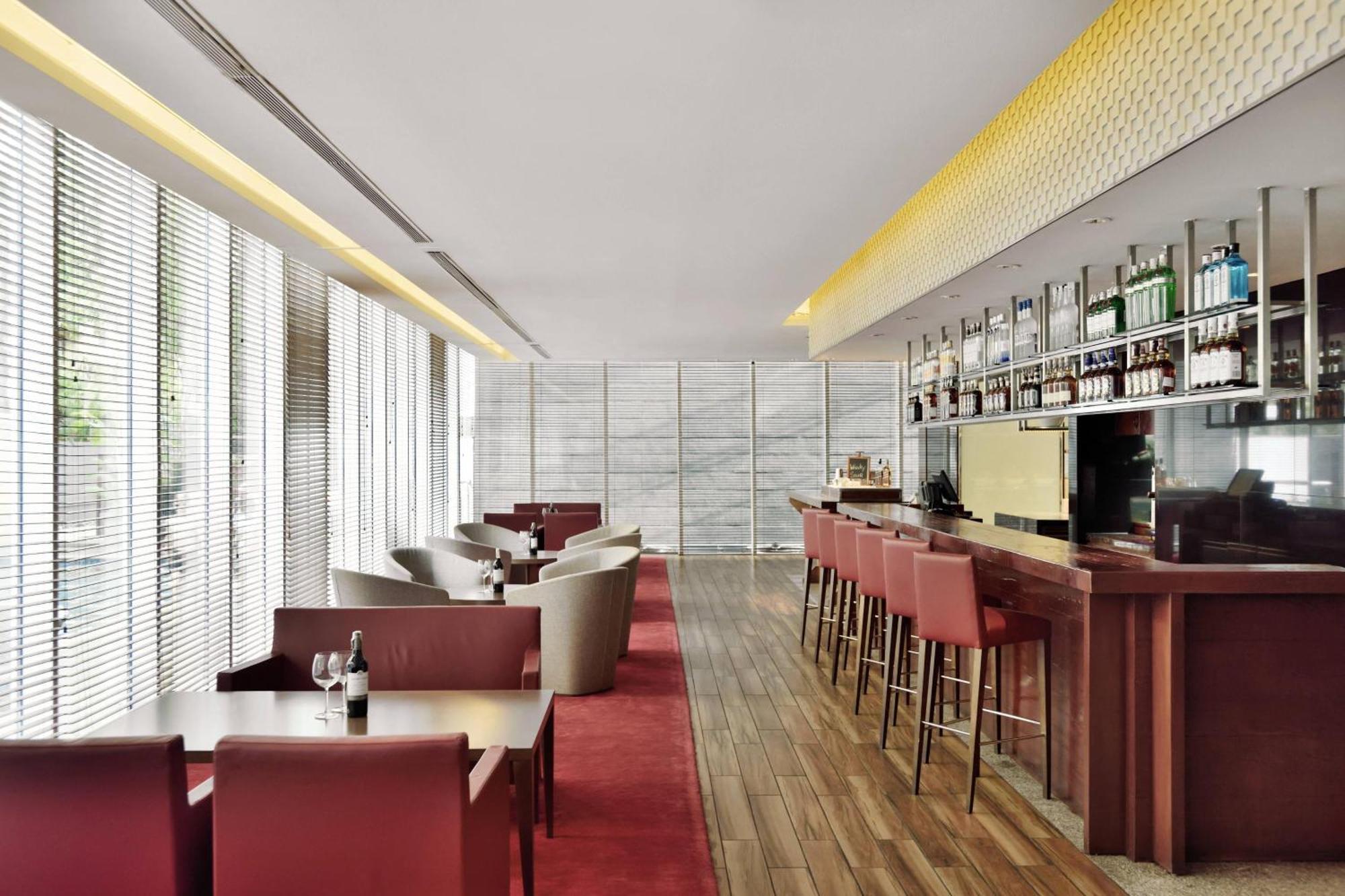 Marriott Suites Pune Eksteriør billede
