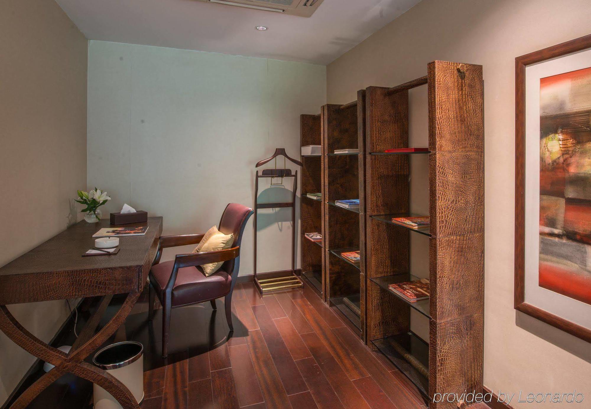 Marriott Suites Pune Eksteriør billede