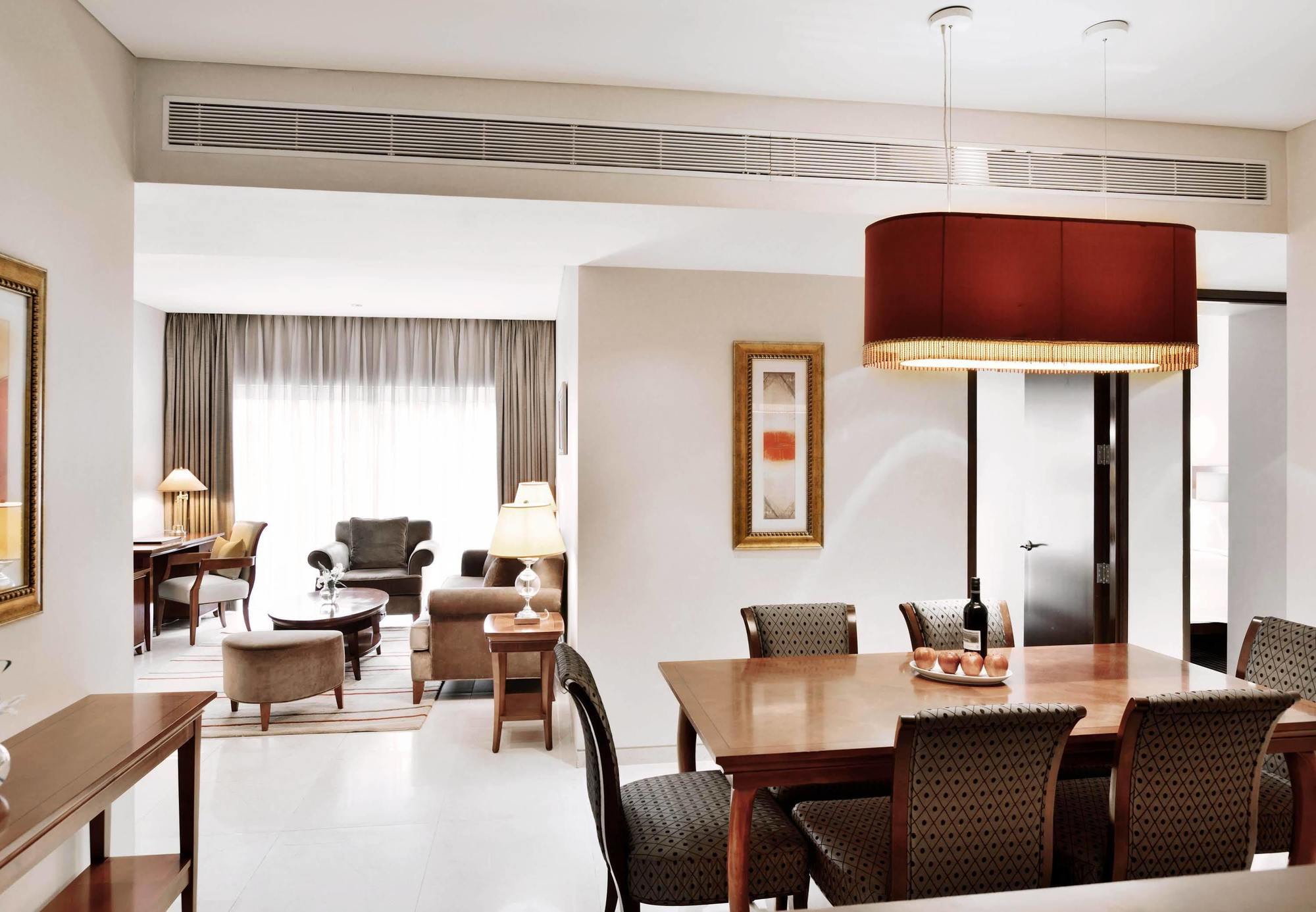 Marriott Suites Pune Eksteriør billede